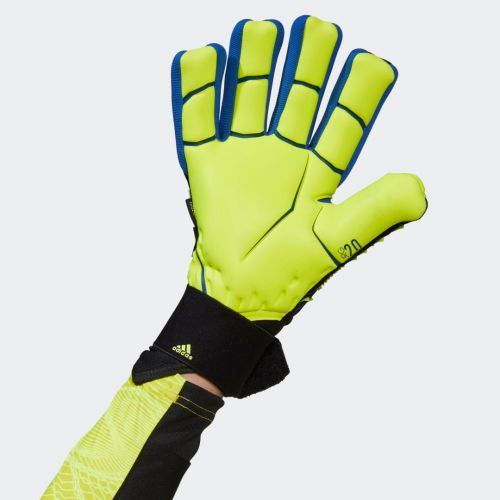 Predator pro ultimate goalkeeper gloves
