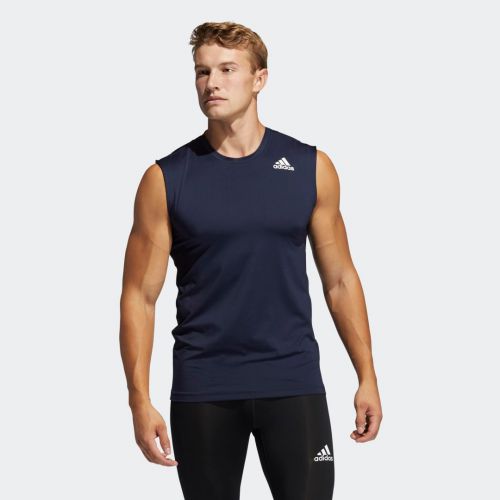 Techfit sleeveless fitted tee